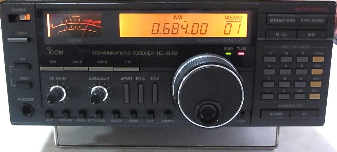 ICOM IC-R72 受信機　(100KHz～30MHz）