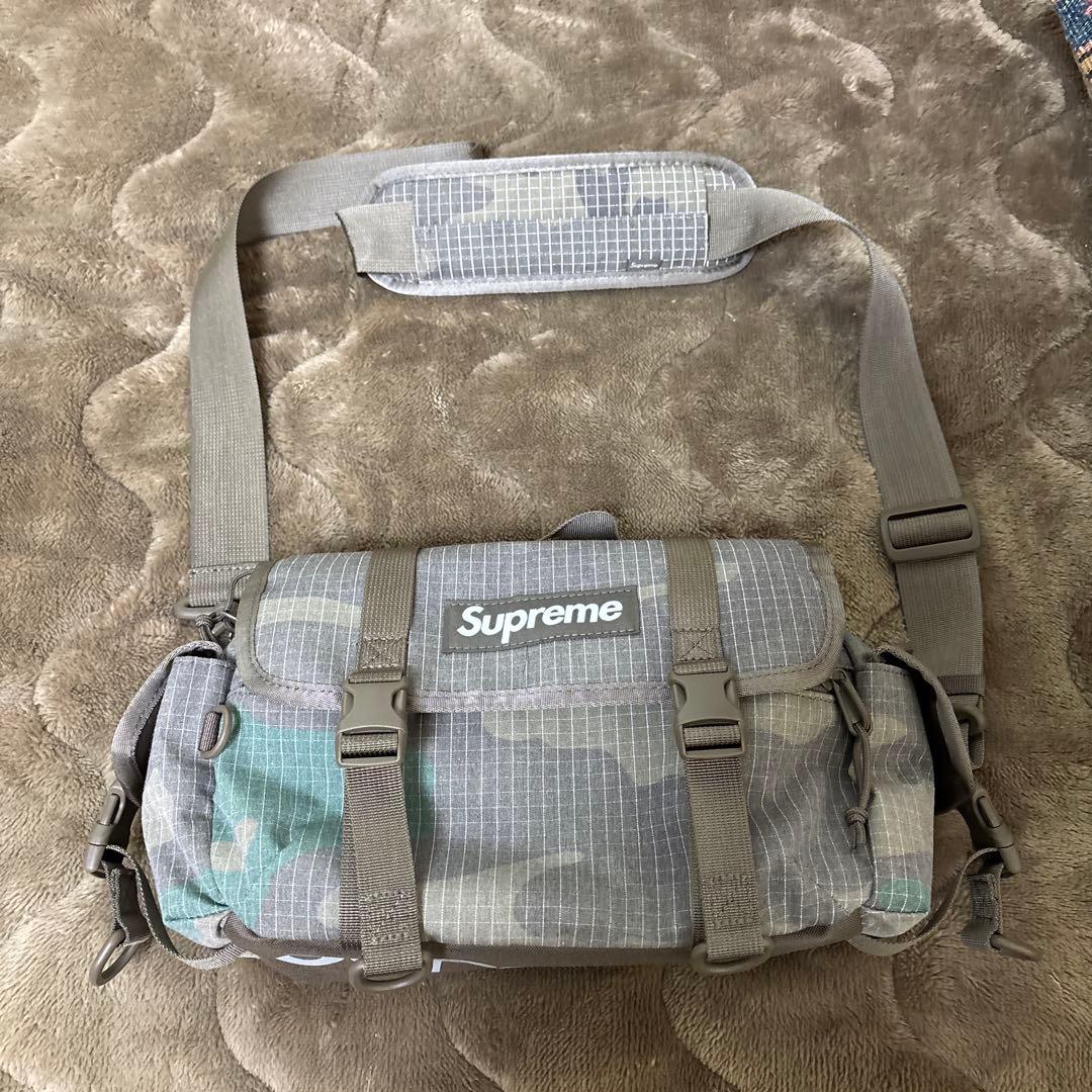 バッグ Supreme Mini Duffle Bag \