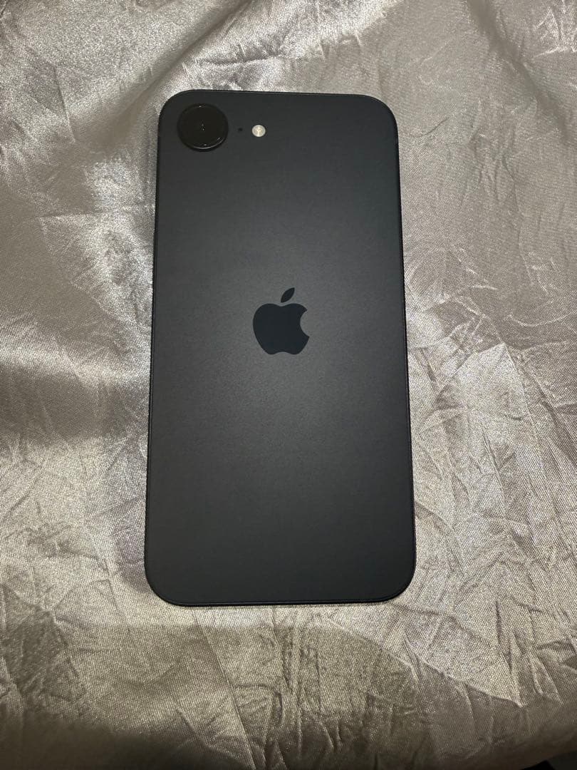 Apple iPhone 16e 128ブラック 本体