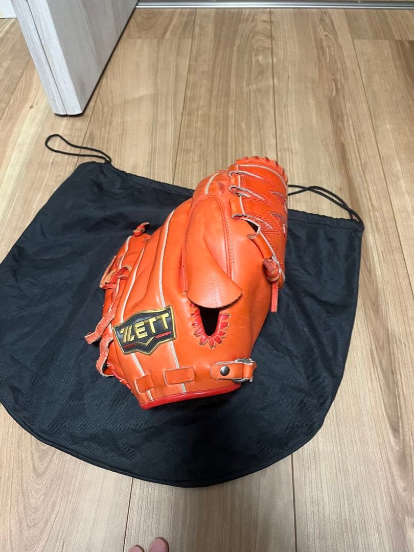 む*x様 【オーダー】ZETT プロステイタス 硬式グローブ 右投手用 手の甲隠