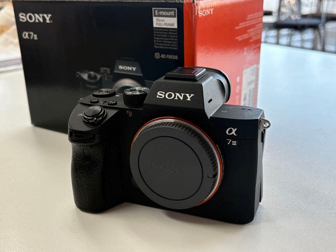SONY α7 III 本体＋箱付属品付き 元箱・取扱説明書付