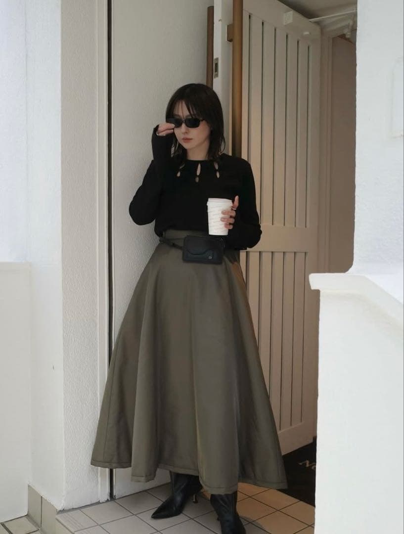 トップス MANOF HOLE KNIT TOPS BLACK