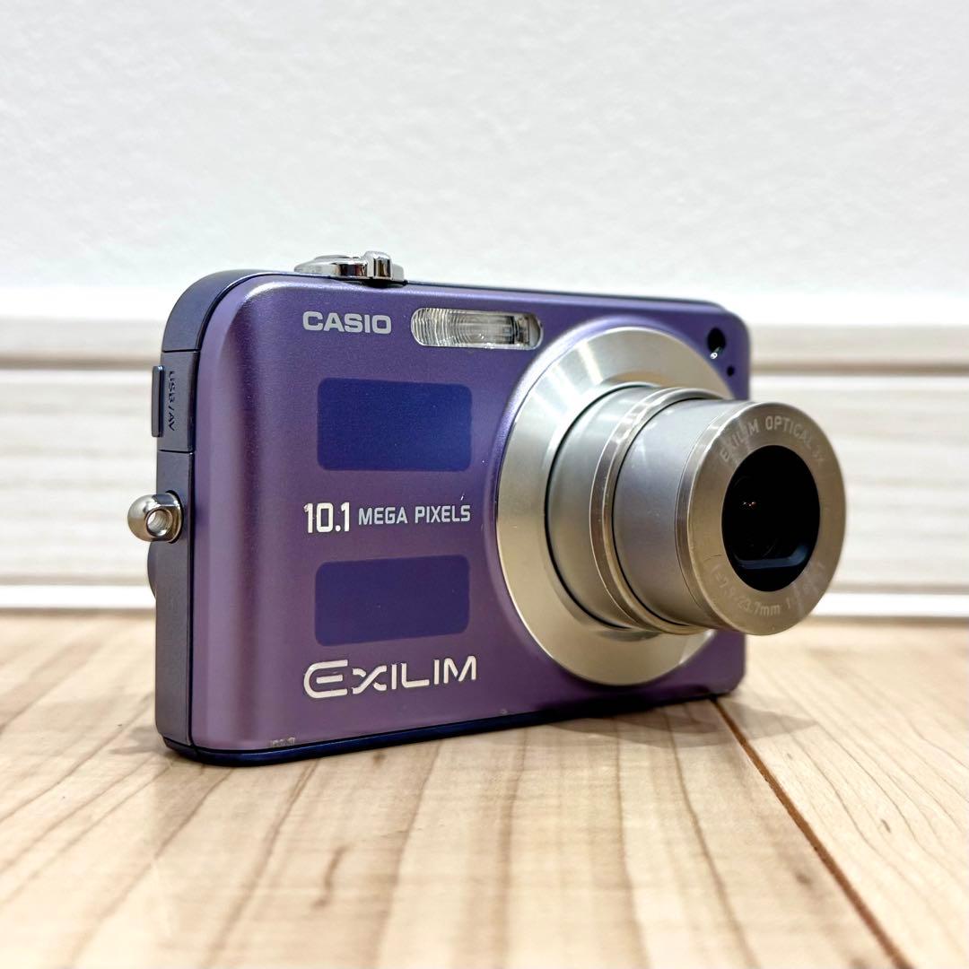 【希少カラー】　CASIO EXILIM EX-Z1050 デジカメ　　コンデジ