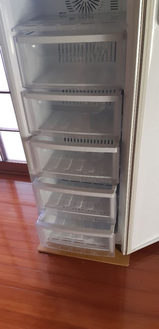 三菱ノンフロン冷凍庫　144L