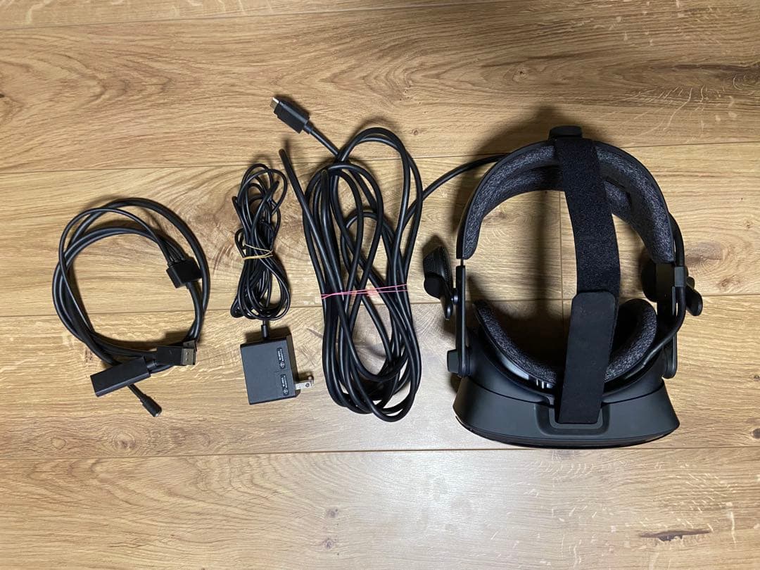 新品同様 VALVE INDEX ヘッドセット VRゴーグル