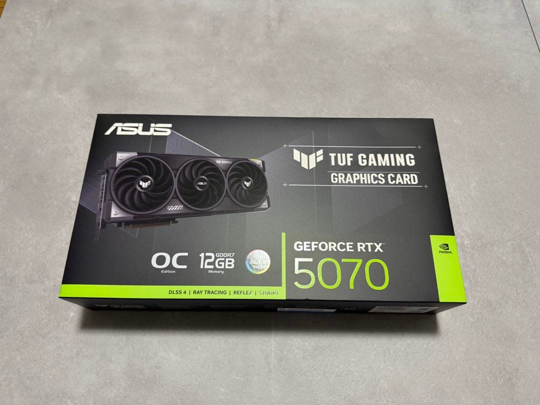 ASUS TUFGAMING GEFORCE RTX5070 グラフィックボード