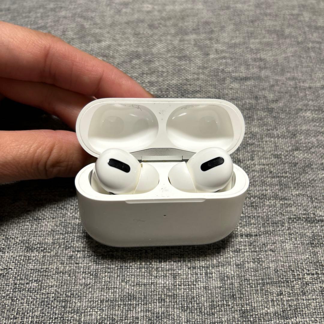 お値下げ！Apple AirPods Pro (第1世代) Lightning