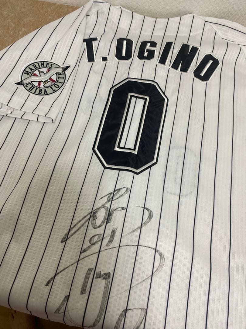 元千葉ロッテマリーンズ　荻野貴司選手　サイン入りユニフォーム　Lサイズ