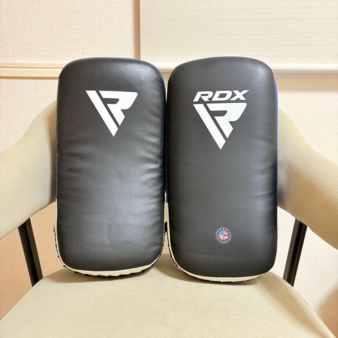 RDX APR T1U キックミット 黒 青
