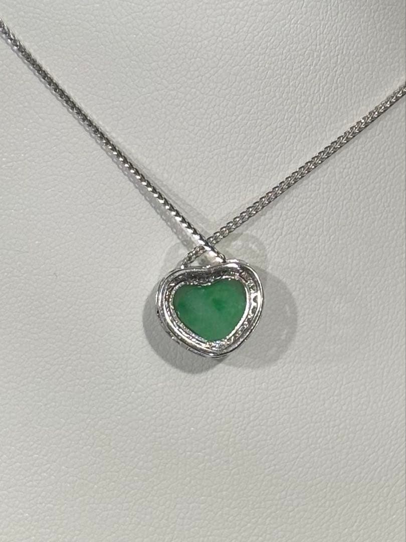 荒田進　ミャンマー産　天然本翡翠A貨　満緑色　ハート　S925 ネックレス