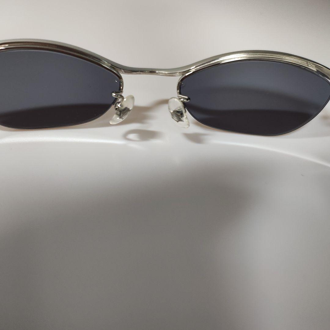 9999 サングラス シルバーケース付き