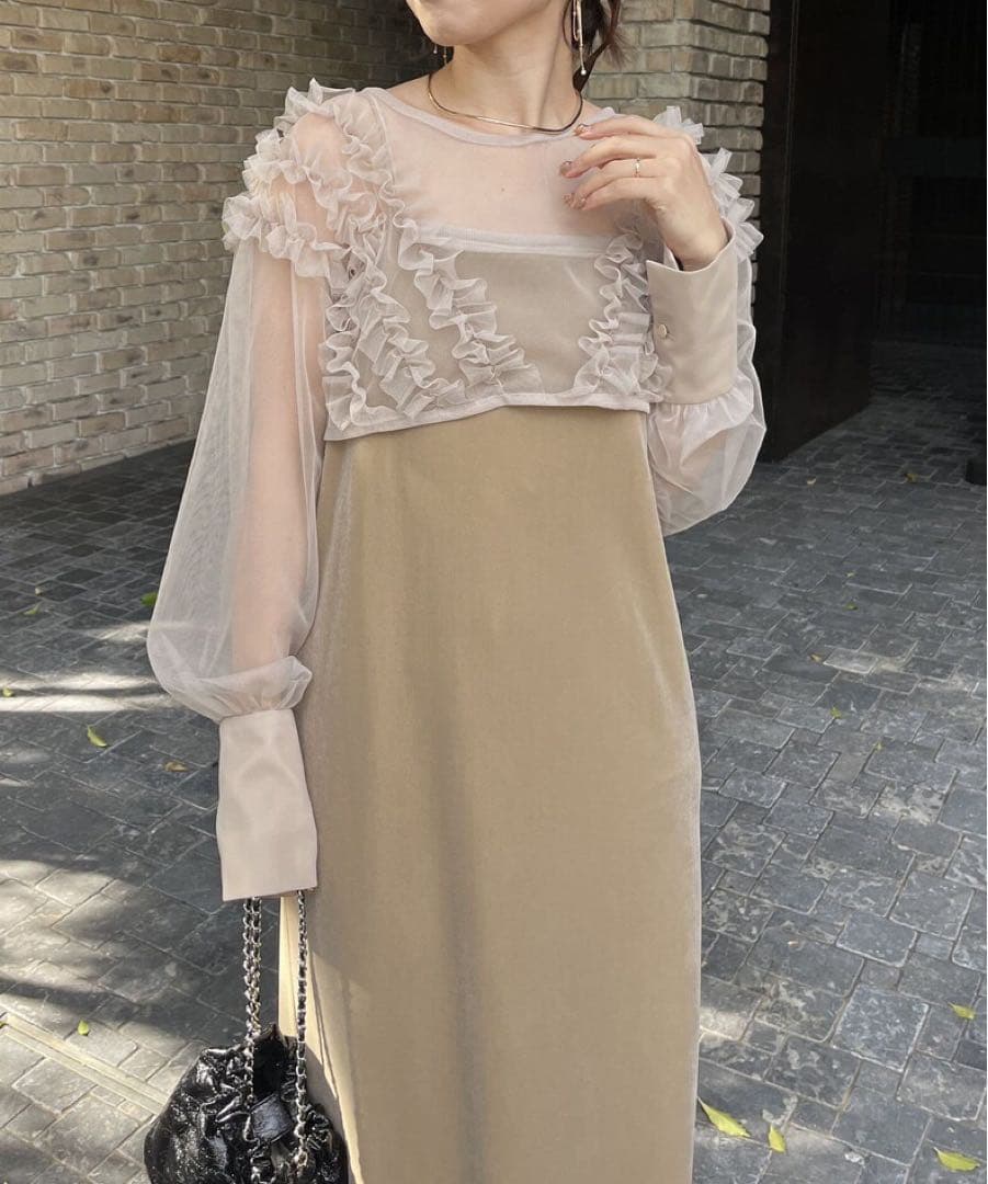 カプリシュレマージュ　チュールフリルベロアワンピース