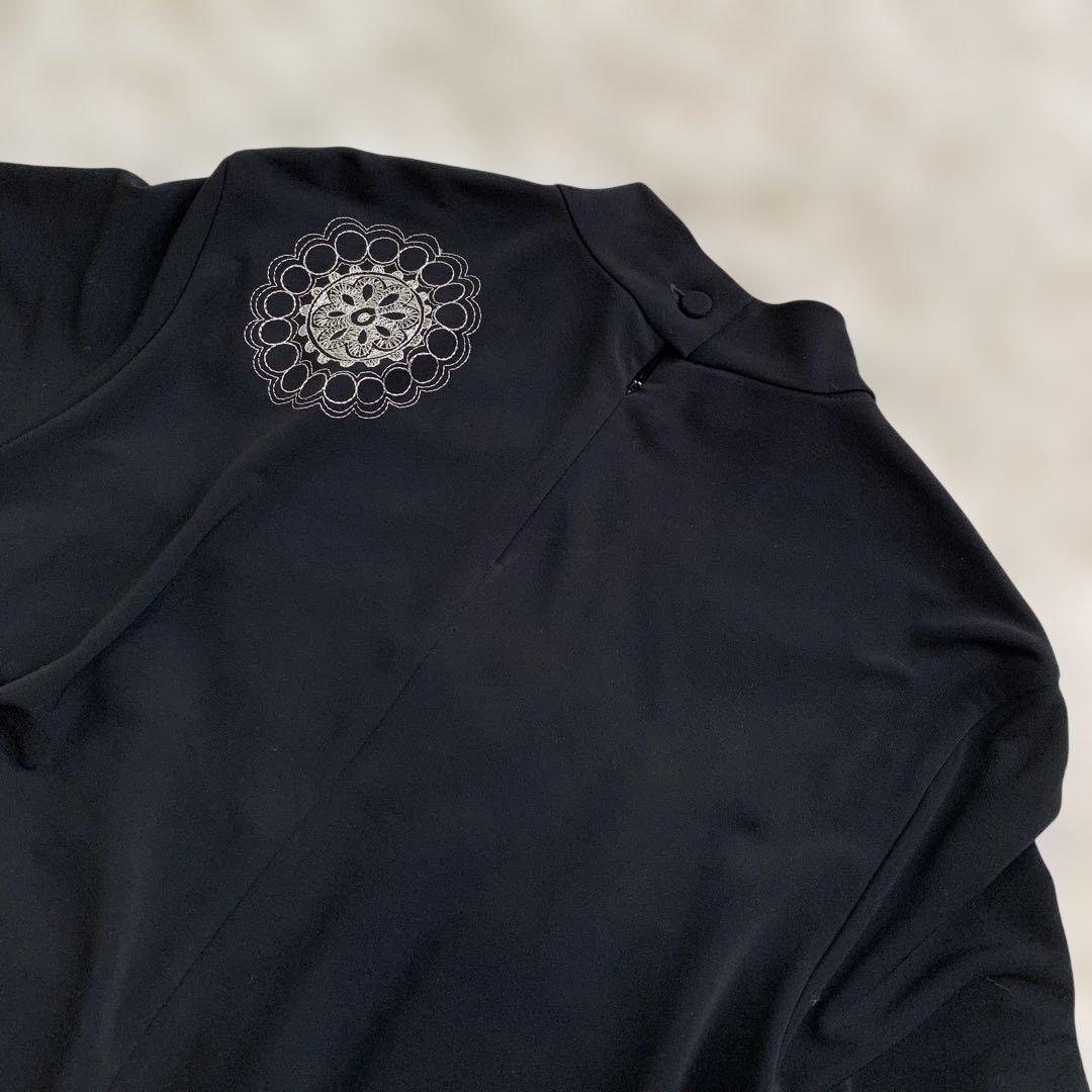 トクコプルミエヴォル（TOKUKO 1er VOL）刺繍　チュニック　変形　花柄