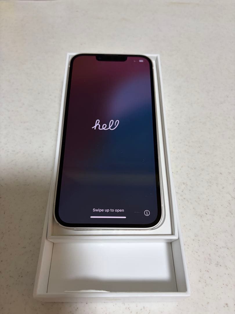 Apple iPhone 14ホワイト　128 本体 元箱付き