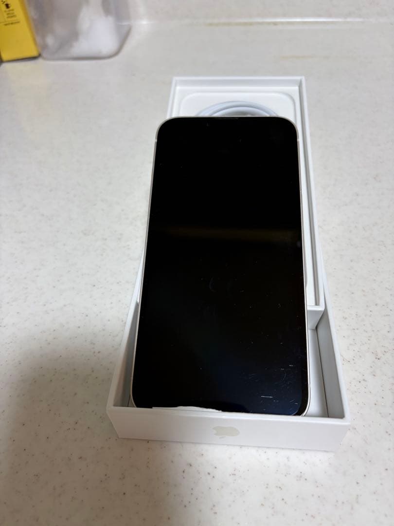 Apple iPhone 14ホワイト　128 本体 元箱付き