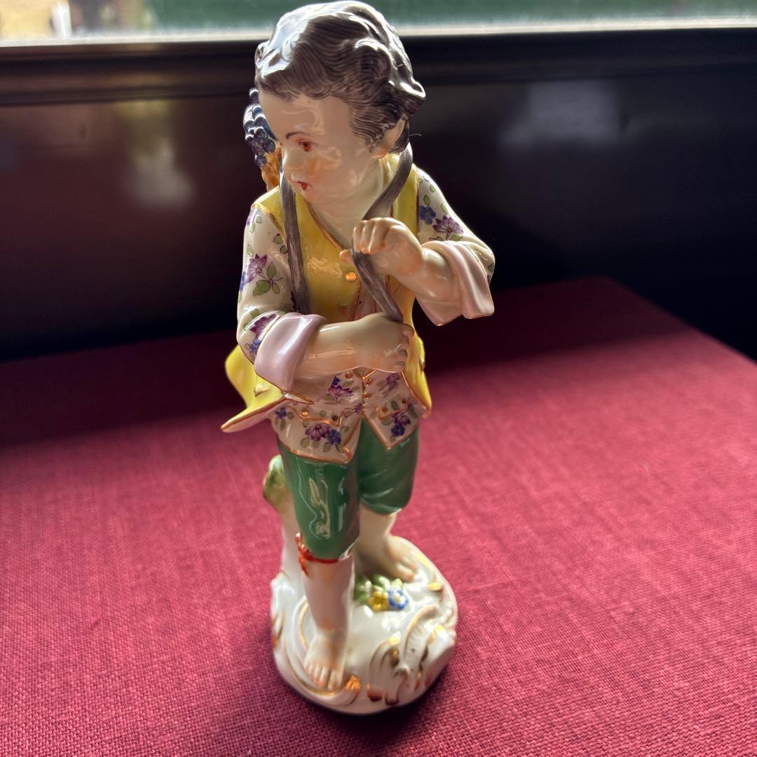 蒼*様 マイセン　Meissen 陶器製 子供 フィギュア ぶどう　葡萄　少年