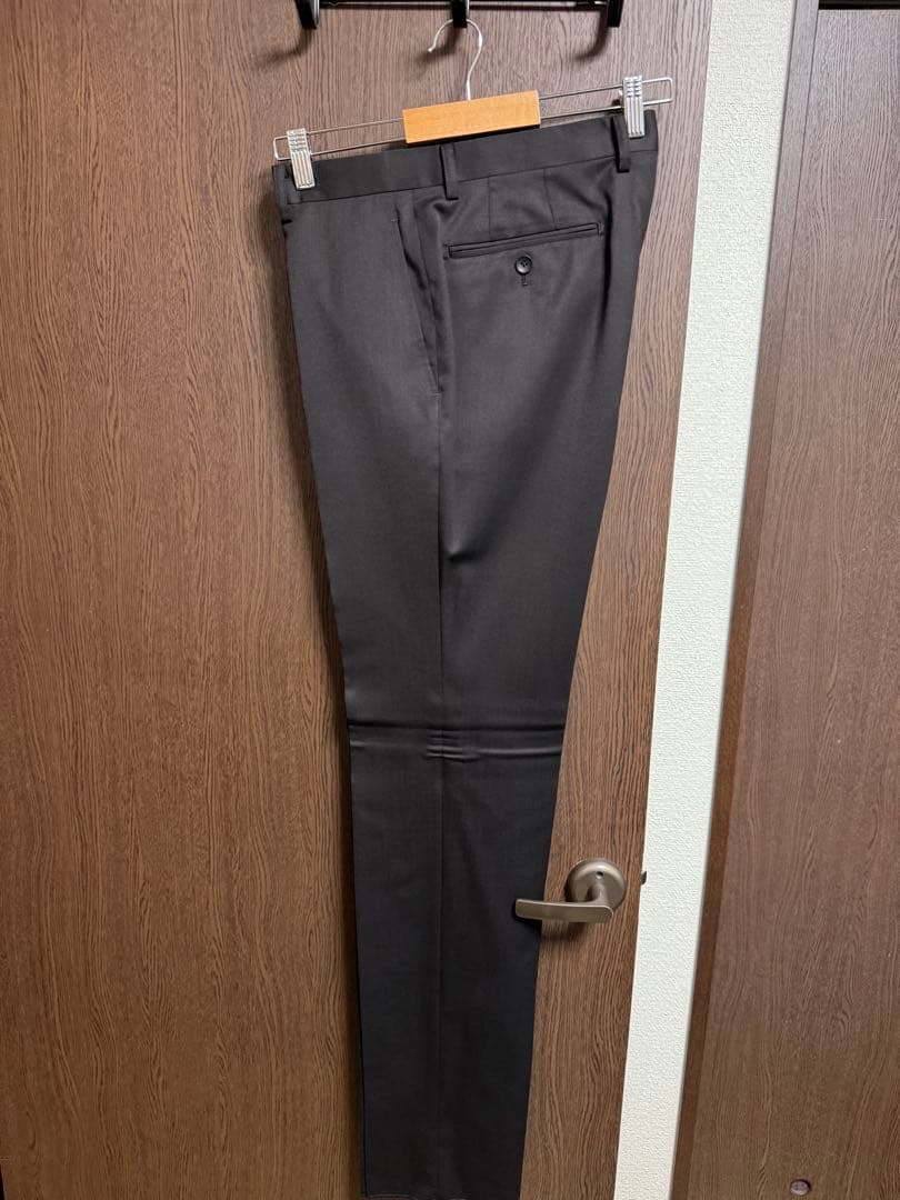 A6新品未使用！秋冬に最高！素敵なブラウン無地3ピーススーツ！希少サンプル品！