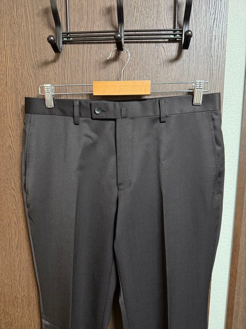 A6新品未使用！秋冬に最高！素敵なブラウン無地3ピーススーツ！希少サンプル品！