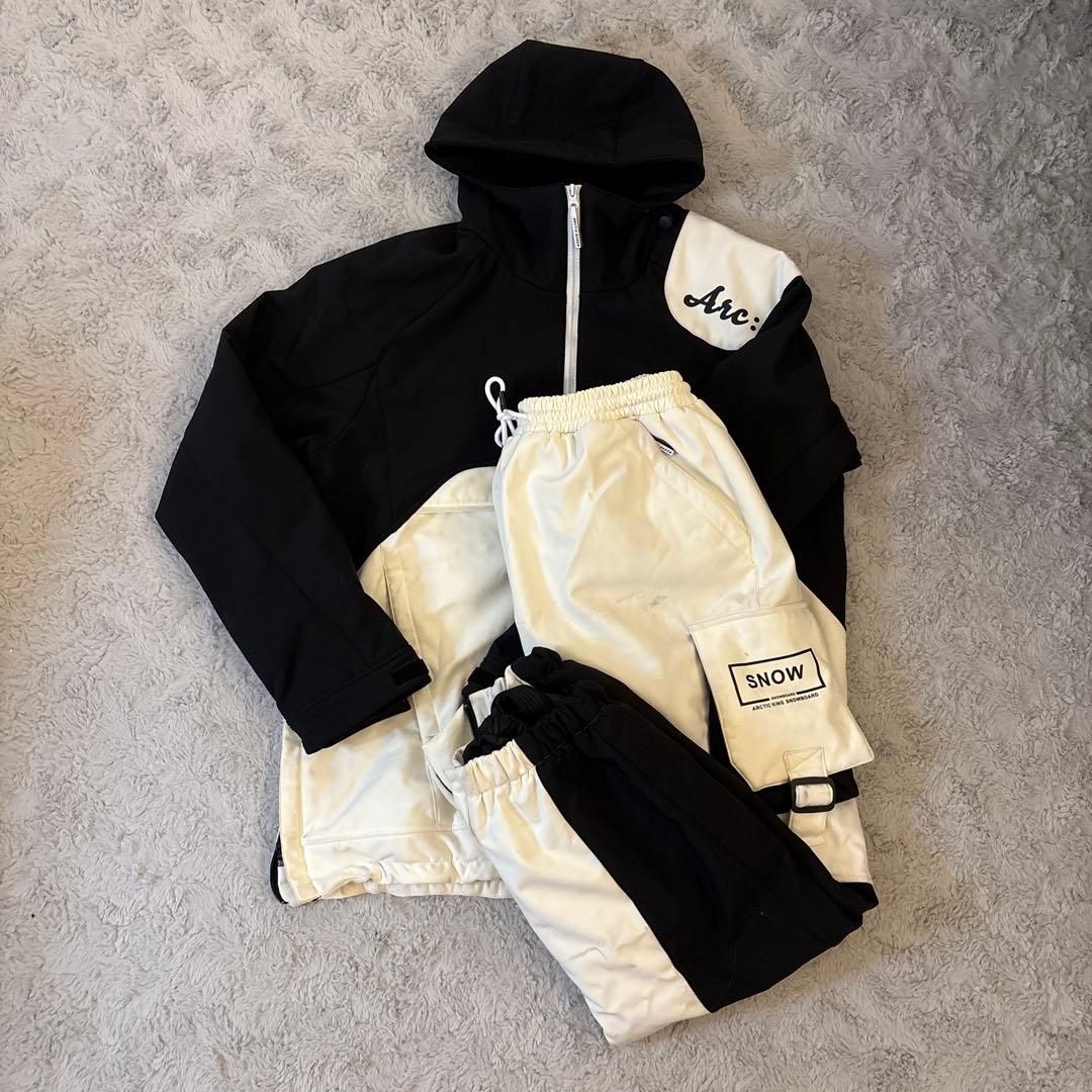 スノーボードウェア　セットアップ　上下　ブラック/ホワイト　男女兼用