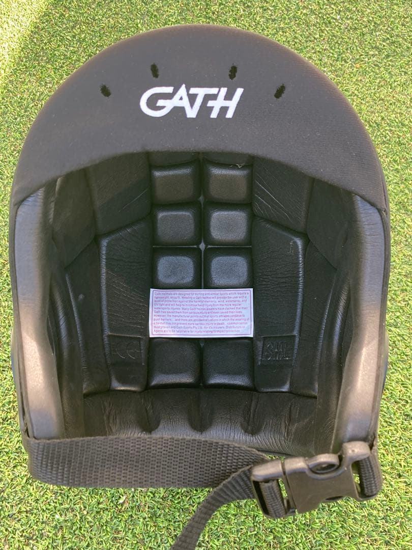 【値下】GATH サーフィン用ヘルメット