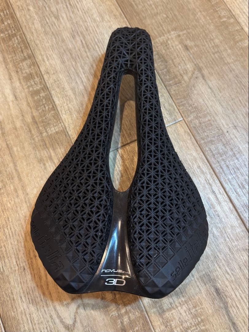 SELLE ITALIA　NOVUS BOOST EVO 3D Ti316