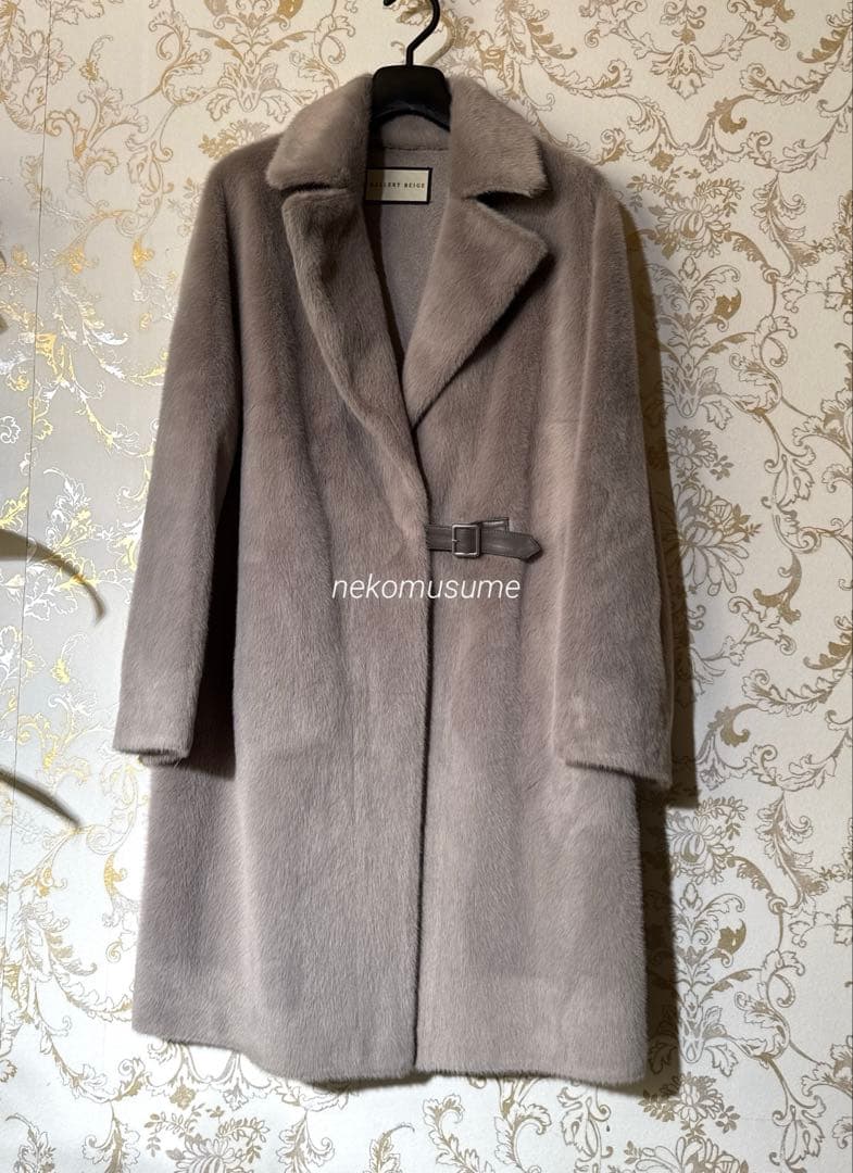 gallery beige 本革ベルトのファーコート　グレー