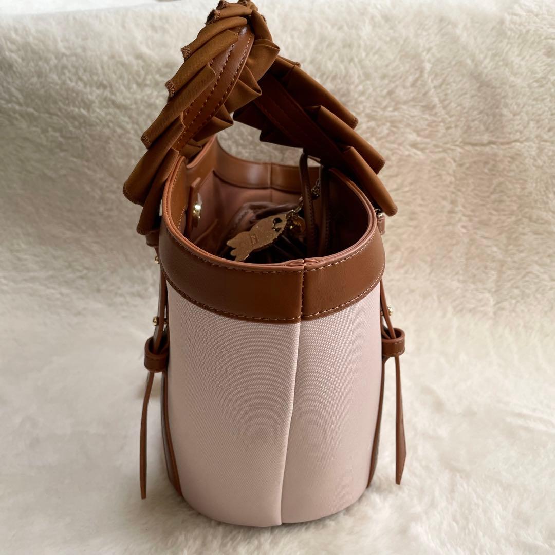 ✨️希少新品未使用✨️サマンサタバサチップ＆デール　コレクション　ハンドバッグ