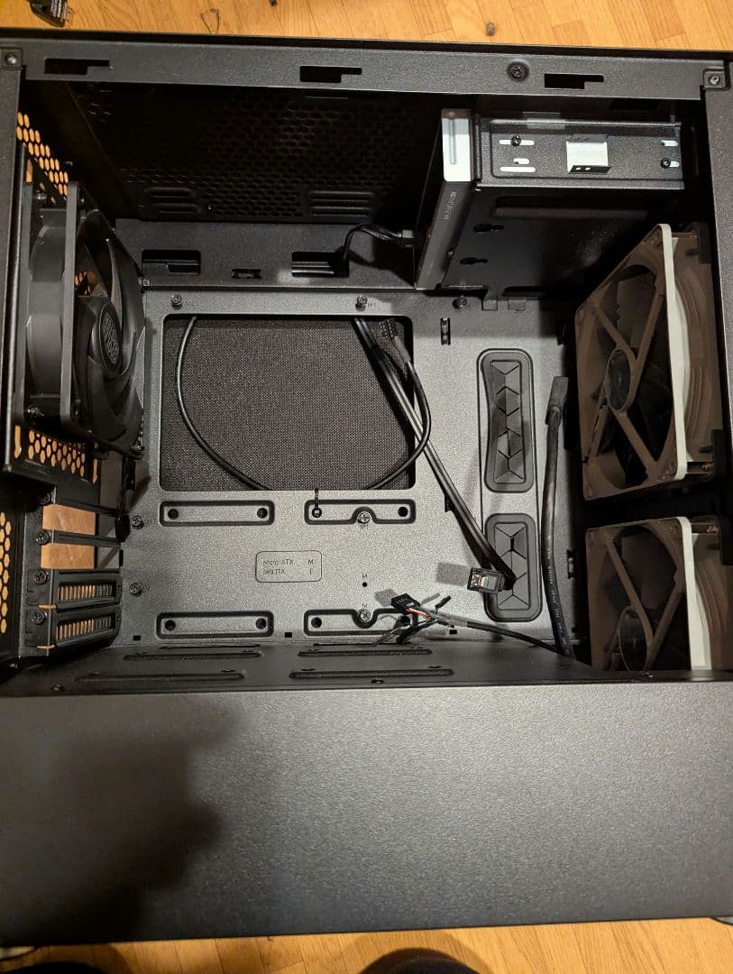 PCケース Cooler Master Silencio S400 Noctua