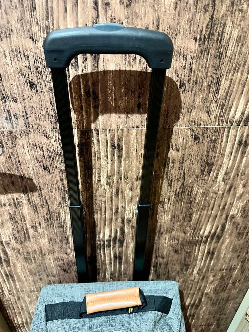 eb’s CONTAINER WHEEL & TOTE BAG