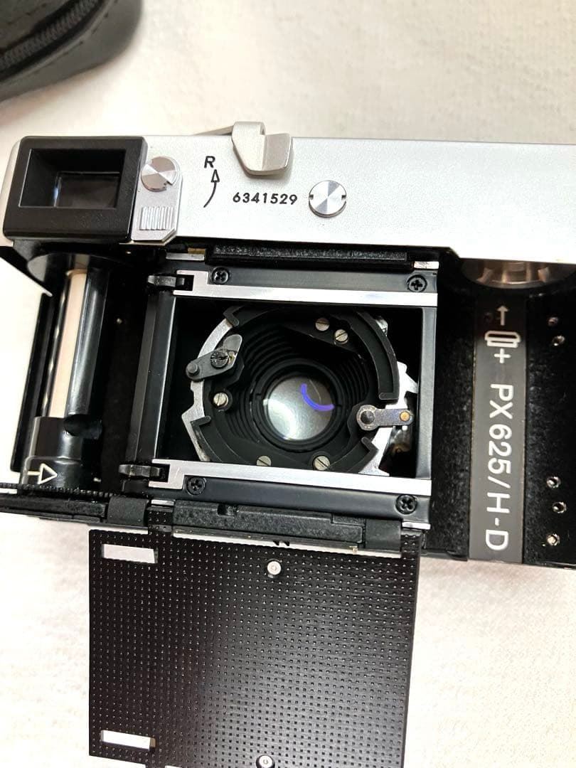 Rollei 35T シルバー｜ストラップ・レザーケース付き