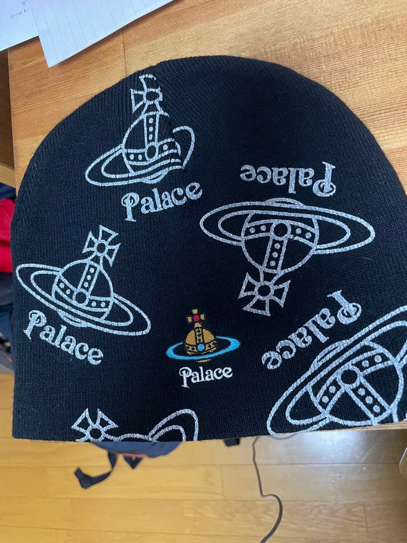 Palace vivienne Westwoodビーニー