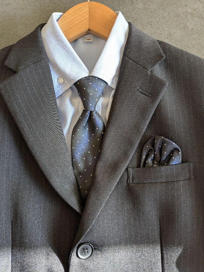 男児　ダークグレー ストライプ スーツ 160サイズ