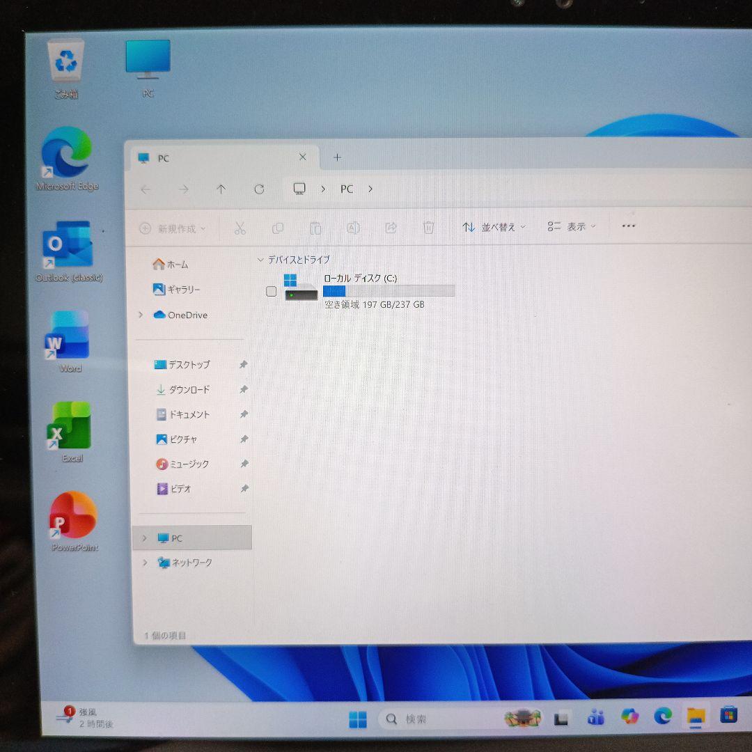 Windowsタブレット本体 Microsoft Surface 1724 i5 8G SSD256 2021