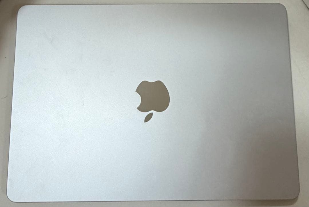 13インチMacBook Airシルバー