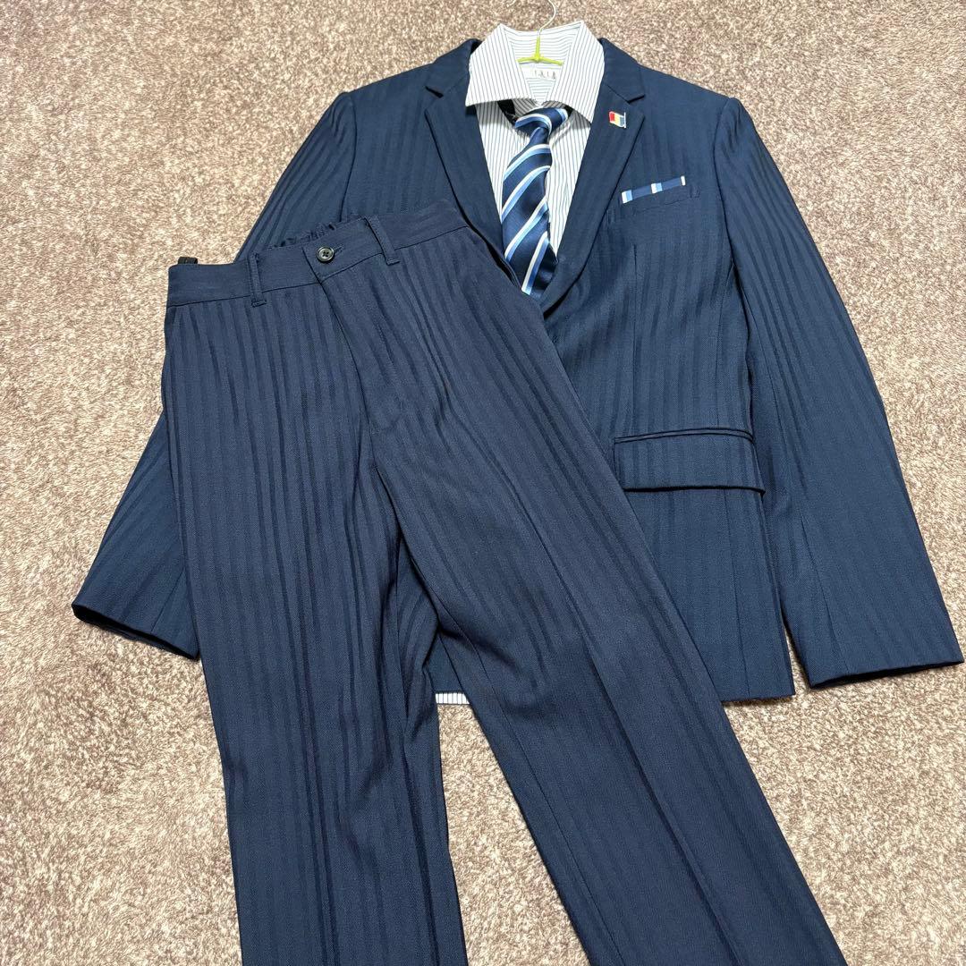 ELLEフォーマルスーツ (ストライプ・ネイビー）150cm男児用