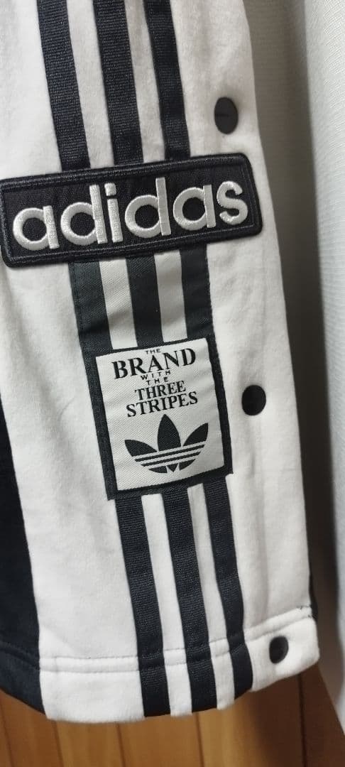 アディダス　パンツ