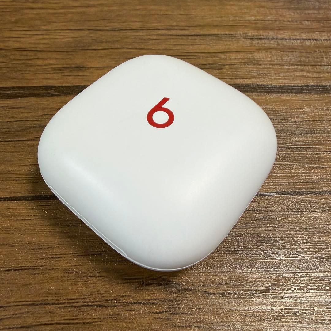 Beats Fit Pro ホワイト　美品　使用期間短め　ワイヤレスイヤホン