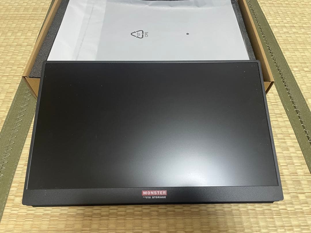 【新品同様】MONSTER STORAGE 15.6インチモバイルモニター
