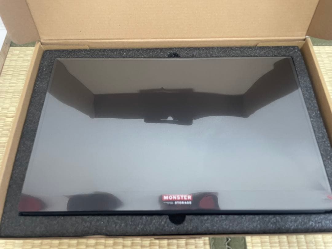【新品同様】MONSTER STORAGE 15.6インチモバイルモニター