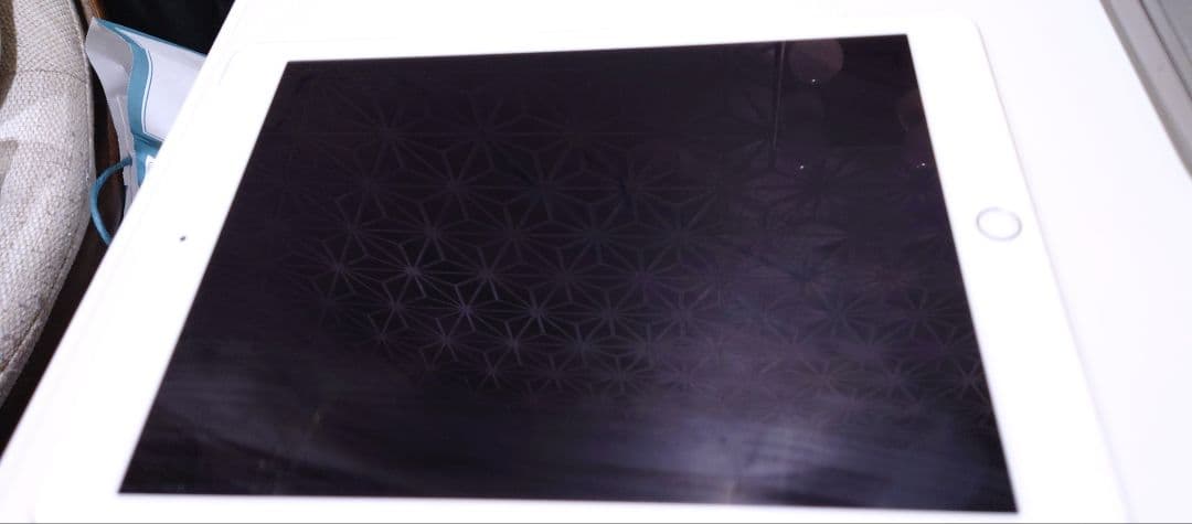 iPad SIMフリー WiFiモデル