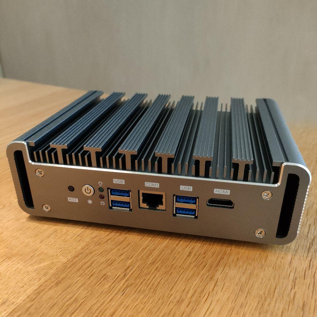 ファンレス　ミニPC　 I7-1165G7 ６LAN
