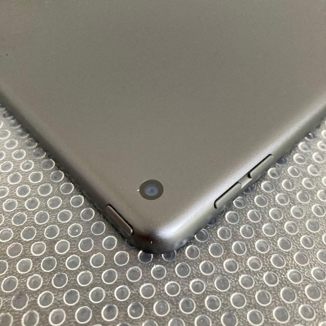 3392【早い者勝ち】電池良好☆iPad7 第7世代 32GB WIFIモデル☆