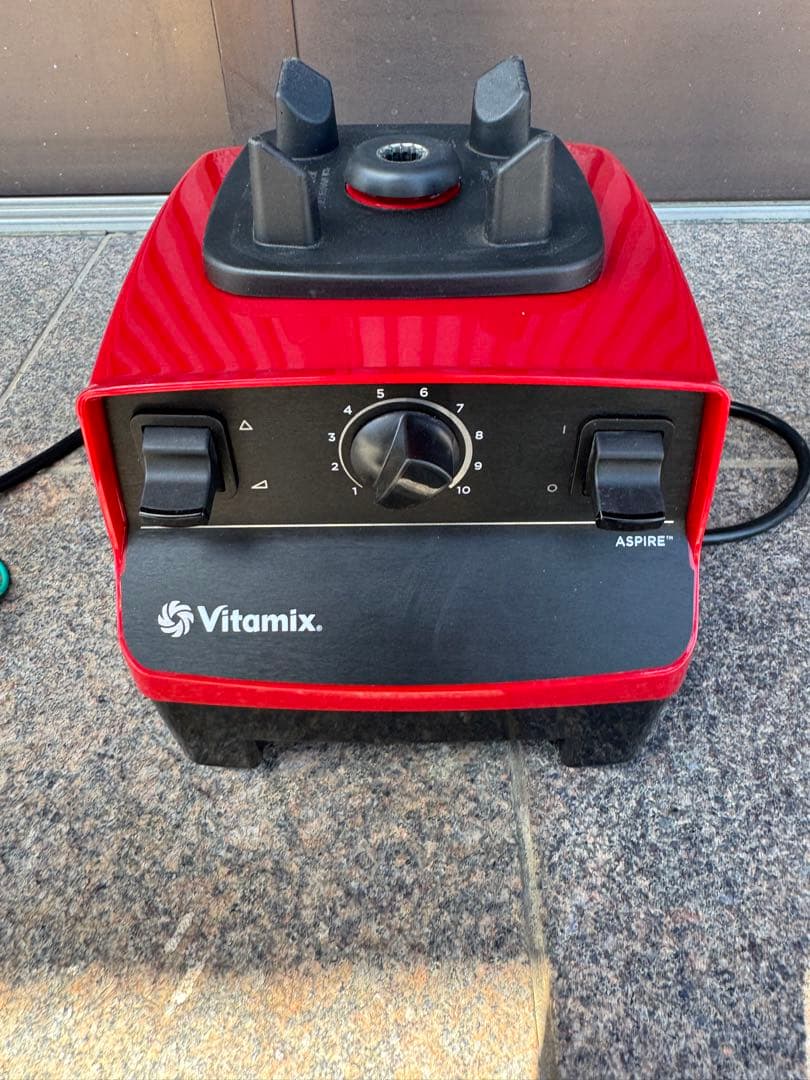 ヨシ　 Vitamix バイタミックス ミキサー VM0111