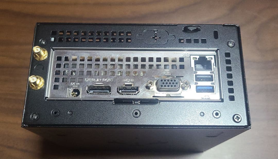 Asrock Desk mini A300 オプションパーツあり