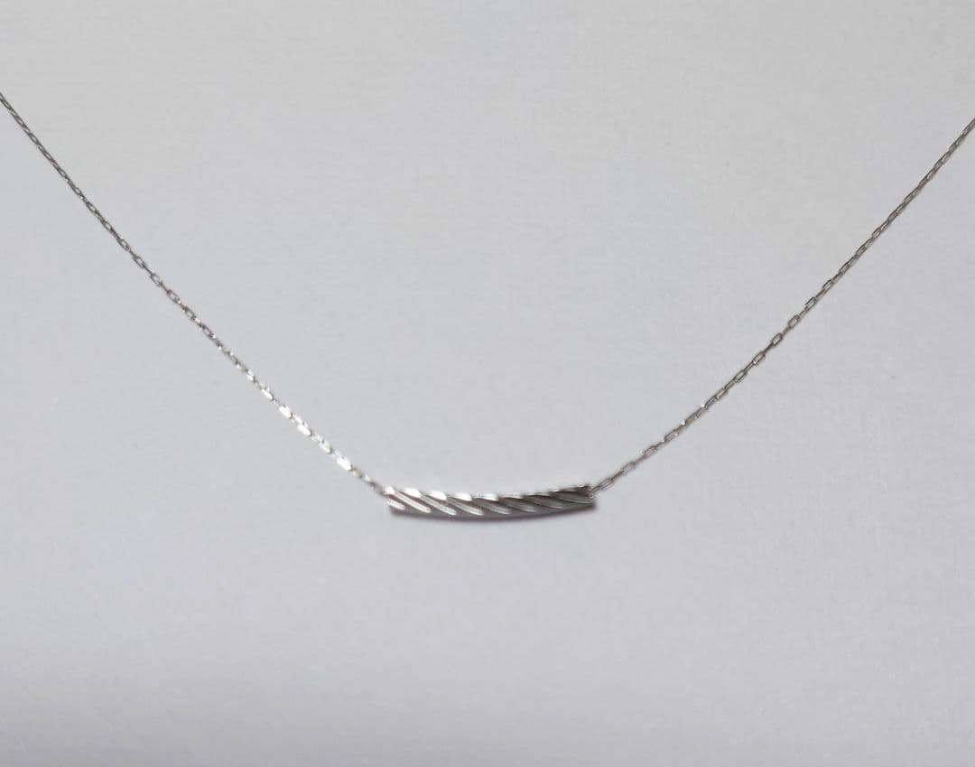 プラチナ Pt９００ 　ネックレス　スマイル【 未使用品】