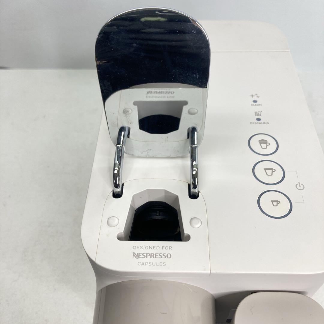 ネスプレッソ コーヒーメーカー ラティシマ　F111 ベージュ