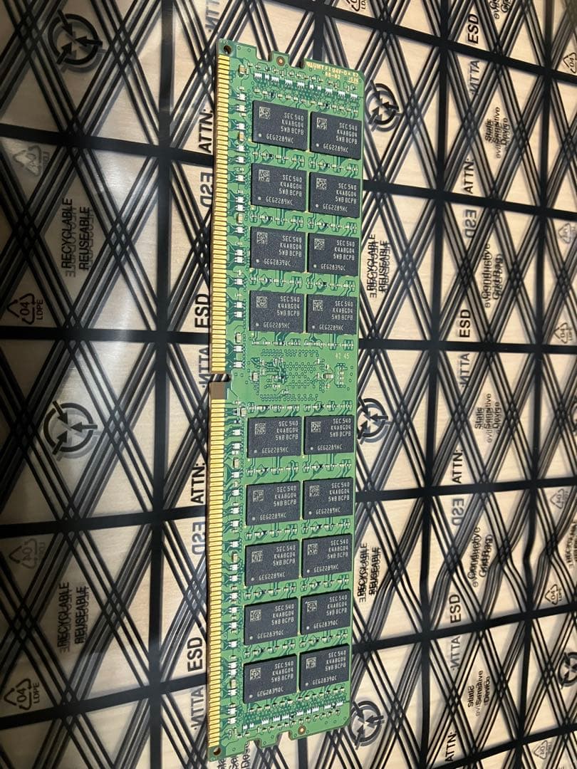 サーバー用メモリ　DDR4 32GB