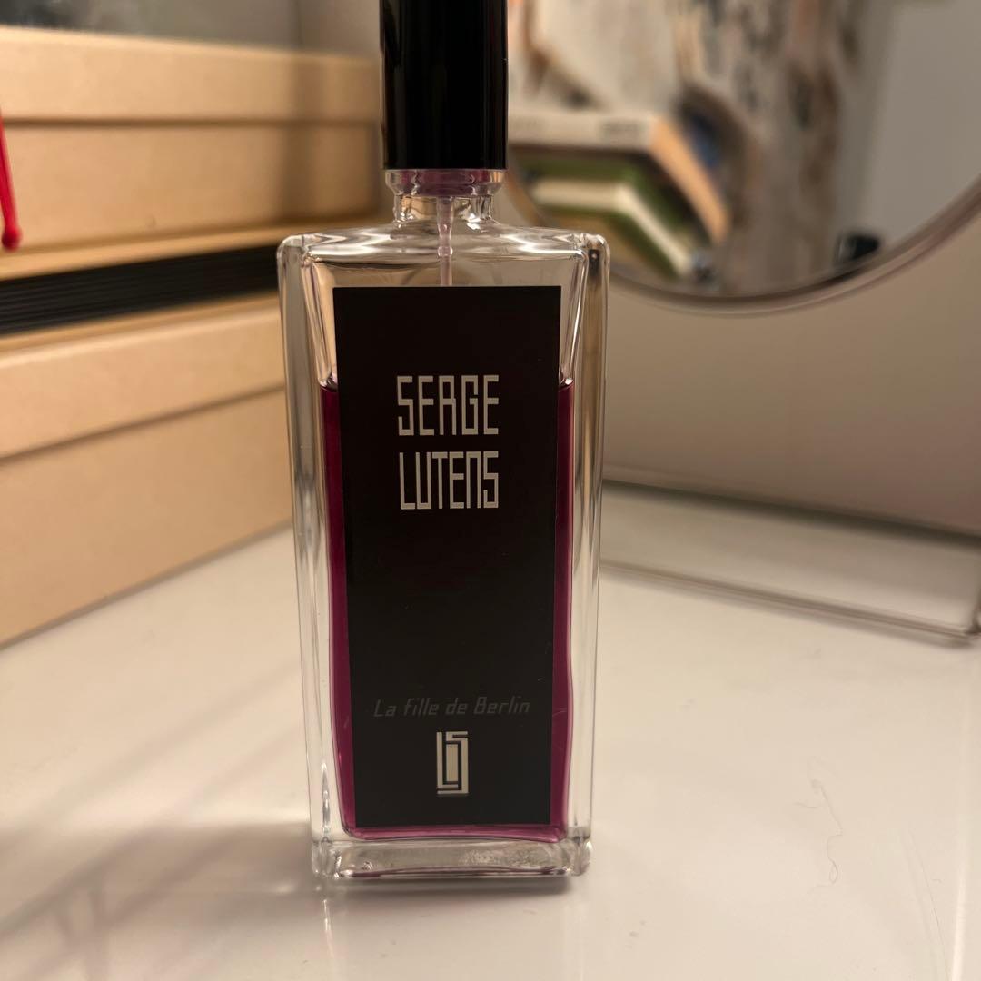 SERGE LUTENS La fille de Berlin 香水