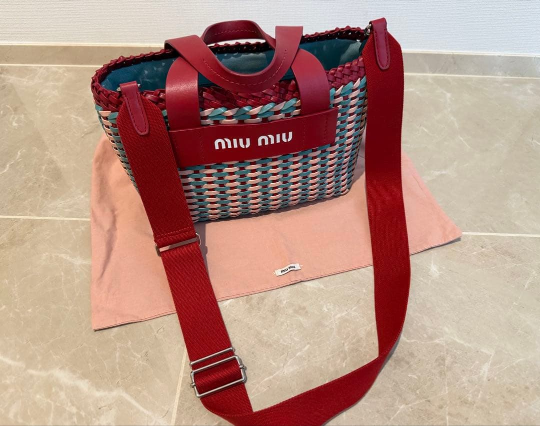 ［最終お値下げ］miu miu かごバッグ