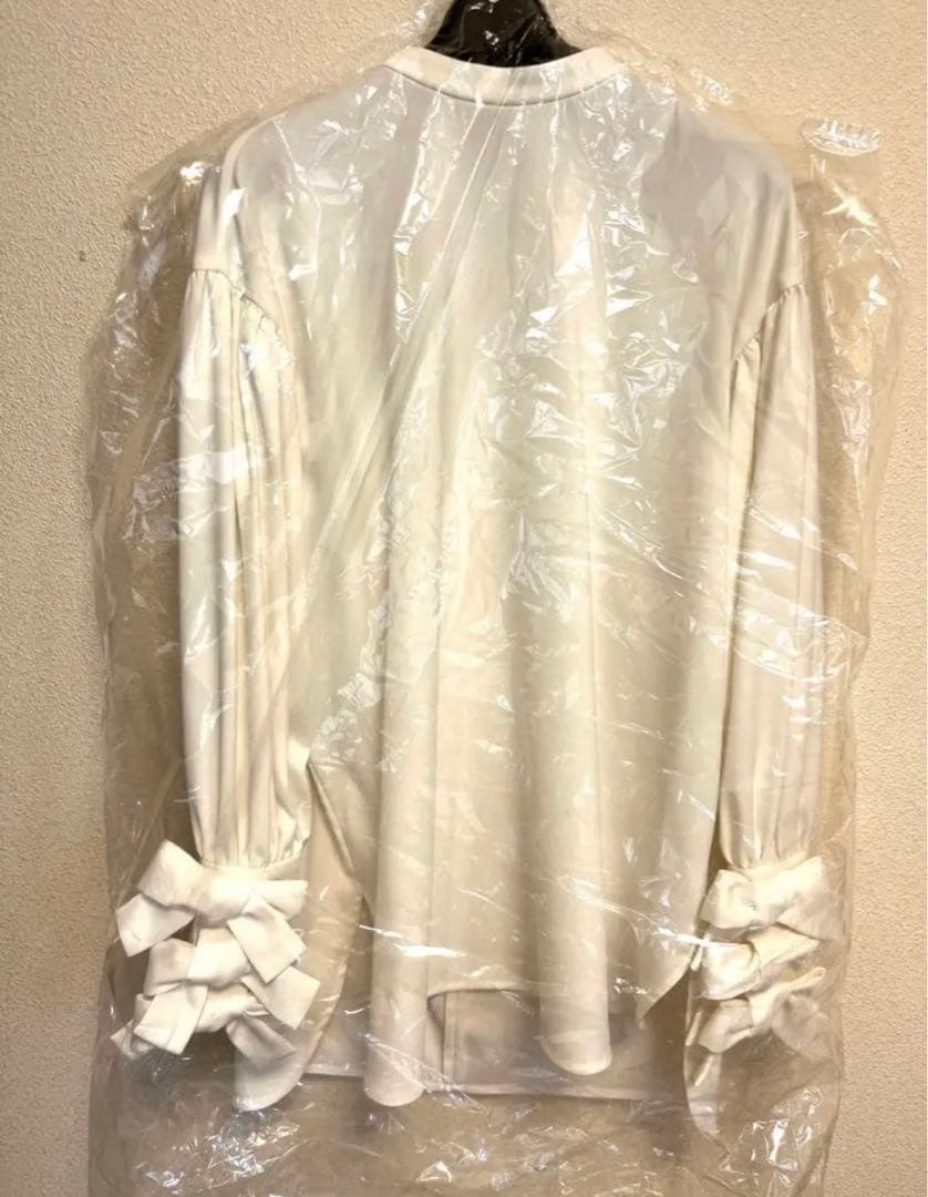 ⭐︎改良品⭐︎新品yori リボンカフスブラウス34